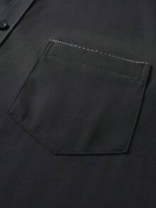 Manfinity Mode 男士大尺碼拼接格紋短袖單排扣休閒口袋襯衫 - 黑色 - 查看 8