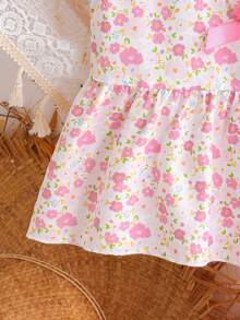 SHEIN Elladie kids 女童新款清新田園風精緻碎花兩件套，粉色蝴蝶結裝飾無袖背心上衣 + 粉色紋理布料寬腿長褲，甜美可愛時尚休閒穿搭，夏季 - 西瓜粉 - 查看 6