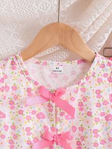 SHEIN Elladie kids 女童新款清新田園風精緻碎花兩件套，粉色蝴蝶結裝飾無袖背心上衣 + 粉色紋理布料寬腿長褲，甜美可愛時尚休閒穿搭，夏季 - 西瓜粉 - 查看 10