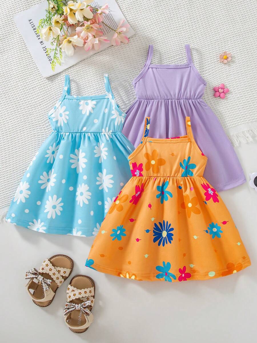 SHEIN Playful Pals 女嬰 2025 夏季新款無袖細肩帶洋裝套裝,花卉印花與純色,田園風,多巴胺配色,時尚可愛洋裝,3 件套 - 彩色 - 查看 1