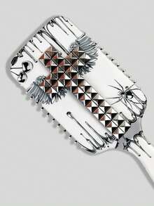 ROMWE Goth Peine de airbag con patrón estampado de araña de cereza, parche plateado y alas blancas cruzadas - Blanco, plateado, gris. - Ver 2
