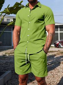 Manfinity Homme Conjunto casual de camisa de manga corta y pantalones cortos de unicolor para hombre - Verde Oliva - Ver 5