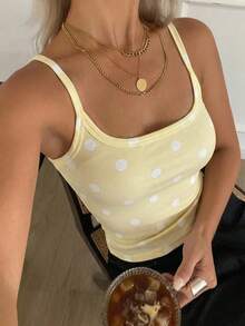Livesso 春夏波點滿版印花黃色短版女款修身性感細肩帶背心，適合情人節、婚禮宴會、音樂節、休閒度假、時尚派對 - 黃色 - 查看 1