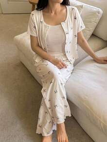 DAZY 3件組蝴蝶結圖案滿版印花開襟衫、細肩帶背心與長褲春季女款睡衣套裝夏季 - 白色 - 查看 4
