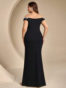 Coutiva Gaun Malam Formal Glamor Tanpa Bahu Berhiaskan Mutiara Imitasi untuk Wanita Ukuran Plus (Pengerjaan Berat) - Hitam - View 2