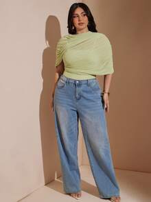SHEIN BAE CURVE 这款大码女式法式象牙白不对称垂褶领褶裥网纱连体衣，完美契合春夏时节，尽显春日气息，散发精致迷人的魅力。其奢华复古的风格，使其成为春夏的理想之选。适合下午茶、休闲派对及其他各种场合。完美适用于夏季连体衣、春季连体衣、情人节连体衣、嘉年华服装、派对礼服或优雅派对连体衣。 - 杏色 - 查看 7