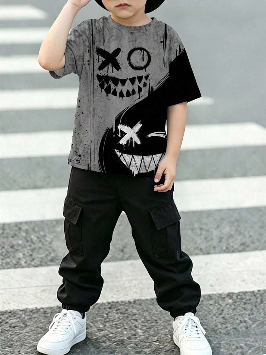 2件組青少年男孩酷鬼臉微笑印花時尚圓領短袖T恤與工裝褲套裝，適合假期派對、春夏季、休閒舒適、夏季首選、時尚休閒穿搭、春夏街頭風、戶外休閒穿著、返校派對、適合戶外野餐、街頭攝影 - 彩色 - 查看 1