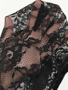 SHEIN PETITE 女款黑色性感蕾絲細肩帶背心 - 黑色 - 查看 7