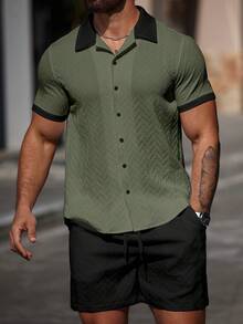 Manfinity CasualCool 男士休閒紋理單排扣短袖襯衫與抽繩腰口袋短褲兩件套 - 彩色 - 查看 4
