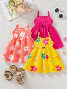 SHEIN Playful Pals 女嬰 2025 夏季新款無袖細肩帶洋裝套裝，花卉印花與純色，田園風，多巴胺配色，時尚可愛洋裝，3 件套 - 彩色 - 查看 2