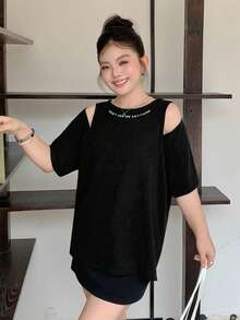 Dazy Plus 大尺碼女款休閒鏤空字母印花素色寬鬆博主風短袖黑色T恤夏季可愛上衣 - 黑色 - 查看 7
