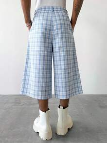 TOKVUE Men's Button Pocket Zipper Plaid Wide Leg Shorts - Blue and White - View 2