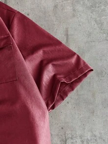 AXEPEAK Camisa casual versátil de uso diario con patrón de letras y abotonadura sencilla para hombres - Rojo - Ver 4