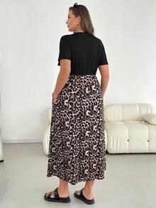 SHEIN Essnce 大尺碼女款春夏時尚休閒彈性舒適日常基礎百搭修身黑色拼接豹紋收腰中長洋裝，附口袋，極簡風格，戶外穿著 - 黑色 - 查看 3