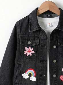 Denimly 女孩時尚戶外百搭休閒學院風可愛花卉彩虹蝴蝶結字母愛心印花牛仔夾克外套，翻領水洗牛仔長袖 - 深灰色 - 查看 3