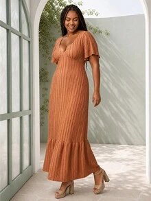 ELLERISSA Plus Size Brown Deep V Flute Sleeve Textured Lace Maxi Dress With Ruffle Hem - Brown - View 3