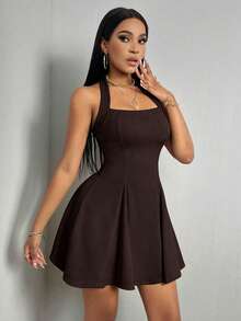VaVaBold 女款純色掛脖時尚極簡短洋裝 - 咖啡棕 - 查看 4