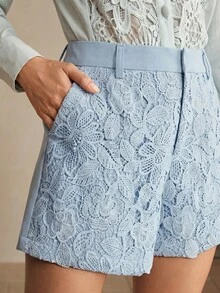 Anewsta 女款春夏日常百搭優雅水溶刺繡拼接短褲 - 藍色 - 查看 6