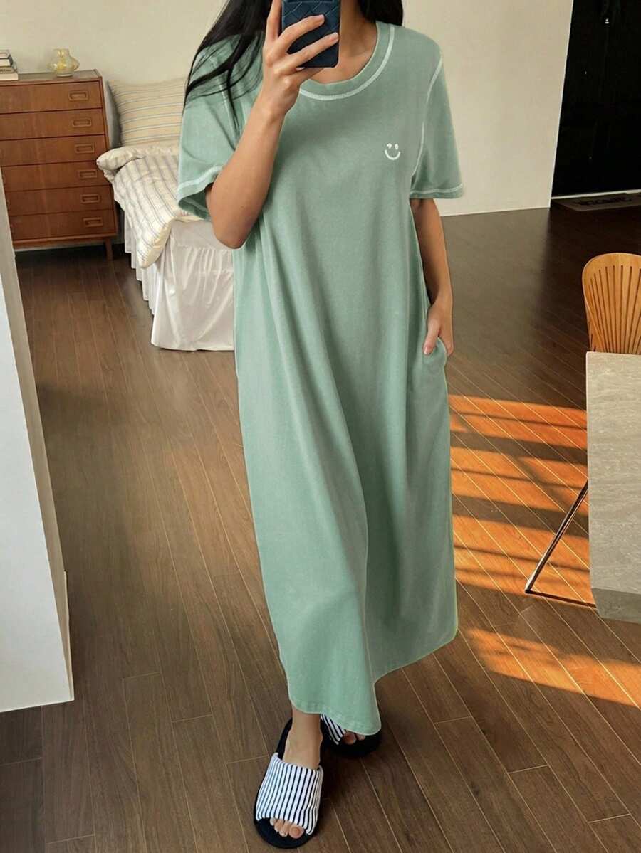 DAZY 女款長版T恤風洋裝,圖案印花、撞色縫線設計,居家休閒睡衣 - 綠色 - 查看 1