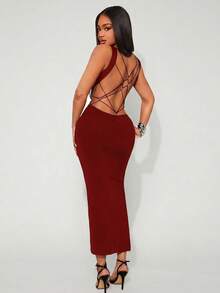 SHEIN SXY 夏季黑色休閒性感交叉細肩帶低腰露背洋裝 - 酒紅色 - 查看 3