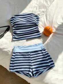 SHEIN Sparklyn 2pcs/Set Setelan Dua Potong Gaya Liburan Pantai Anak Perempuan, Terbuat dari Kain Rajut Warna Blok dengan Hiasan Bintang Tenun, Cocok untuk Perjalanan dan Liburan - Biru - View 3