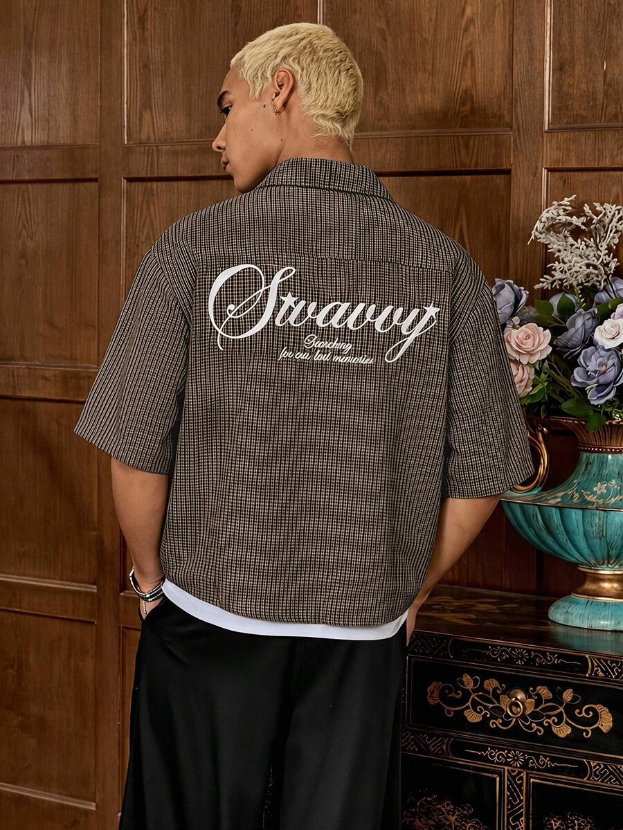 SWAVVY 男士翻領格紋字母印花時尚休閒襯衫 - 卡其色 - 查看 1