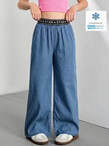 SHEIN 青少年女孩牛仔褲，夏季新品，時尚休閒風，中藍色提花字母彈性腰頭，寬鬆直筒版型，輕量柔軟冰絲牛仔面料，舒適親膚，時尚女孩必備，簡約休閒百搭，適合日常穿著、拍照、購物與戶外活動 - 中等水洗藍 - 查看 3