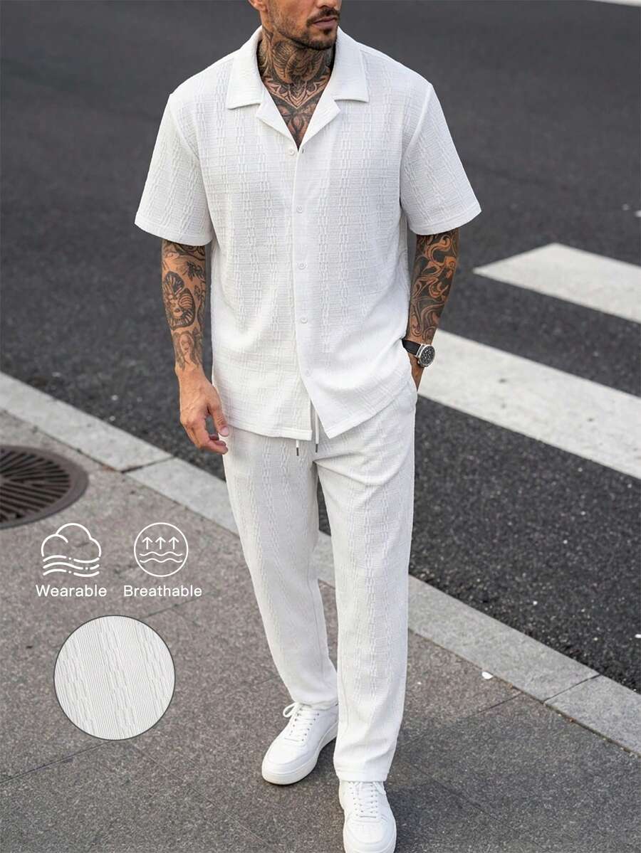 Manfinity CasualCool 男士休閒純色紋理短袖襯衫搭配抽繩腰寬鬆直筒長褲兩件套,適合戶外活動、旅行探險、輕鬆工作環境或半正式場合,送給男友/丈夫的禮物 - 白色 - 查看 1