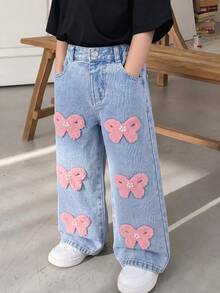 Genkimix Kids Jeans en denim à jambe droite ample pour filles, denim bleu clair délavé, décoré de nœuds en broderie de serviette rose avec des accents de perles au centre, convient pour toutes les saisons, peut être associé à des t-shirts, des sweats-shirts ou des tricots, idéal pour l'école quotidienne, les sorties au parc ou les réunions familiales et autres occasions décontractées - Jean clair - Voir 4