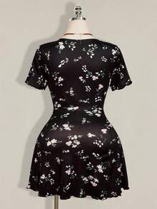 SHEIN ICON 大尺碼女款花卉印花休閒約會派對洋裝 - 黑色 - 查看 2