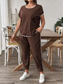 SHEIN LUNE Plus Size Women's Round Neck Colorblock Short Sleeve Top And Drawstring Waist Long Pants Casual Daily Wear 2-Piece Set - Coffee Brown - View 3