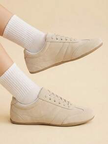CUCCOO EASI Off-White 杏色復古女鞋，軟底透氣，通勤百搭平底休閒運動鞋 - 杏色 - 查看 4