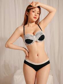 DelicateAllure 女款蕾絲拼接細肩帶內衣與比基尼內褲休閒日常內衣套裝 - 黑色 - 查看 3