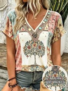 Selamara Camiseta Plus Size Estilo Boêmio Rosa e Marrom com Bordado Falso Floral, Decote em V, Manga Curta Casual para Férias de Verão - Multicolorido - Visão 1