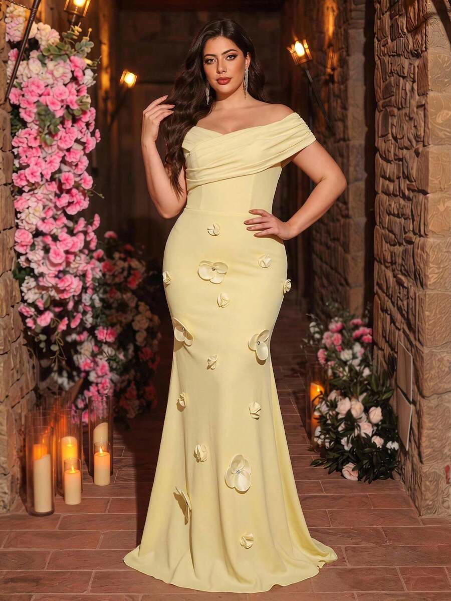 Aureia 大尺碼優雅鵝黃色彈性針織平口抹胸高腰顯瘦直筒版型奢華浪漫重手工刺繡3D花卉女款晚禮服,適用於所有正式場合、婚禮、活動、單身派對、度假、約會 - 黃色 - 查看 1