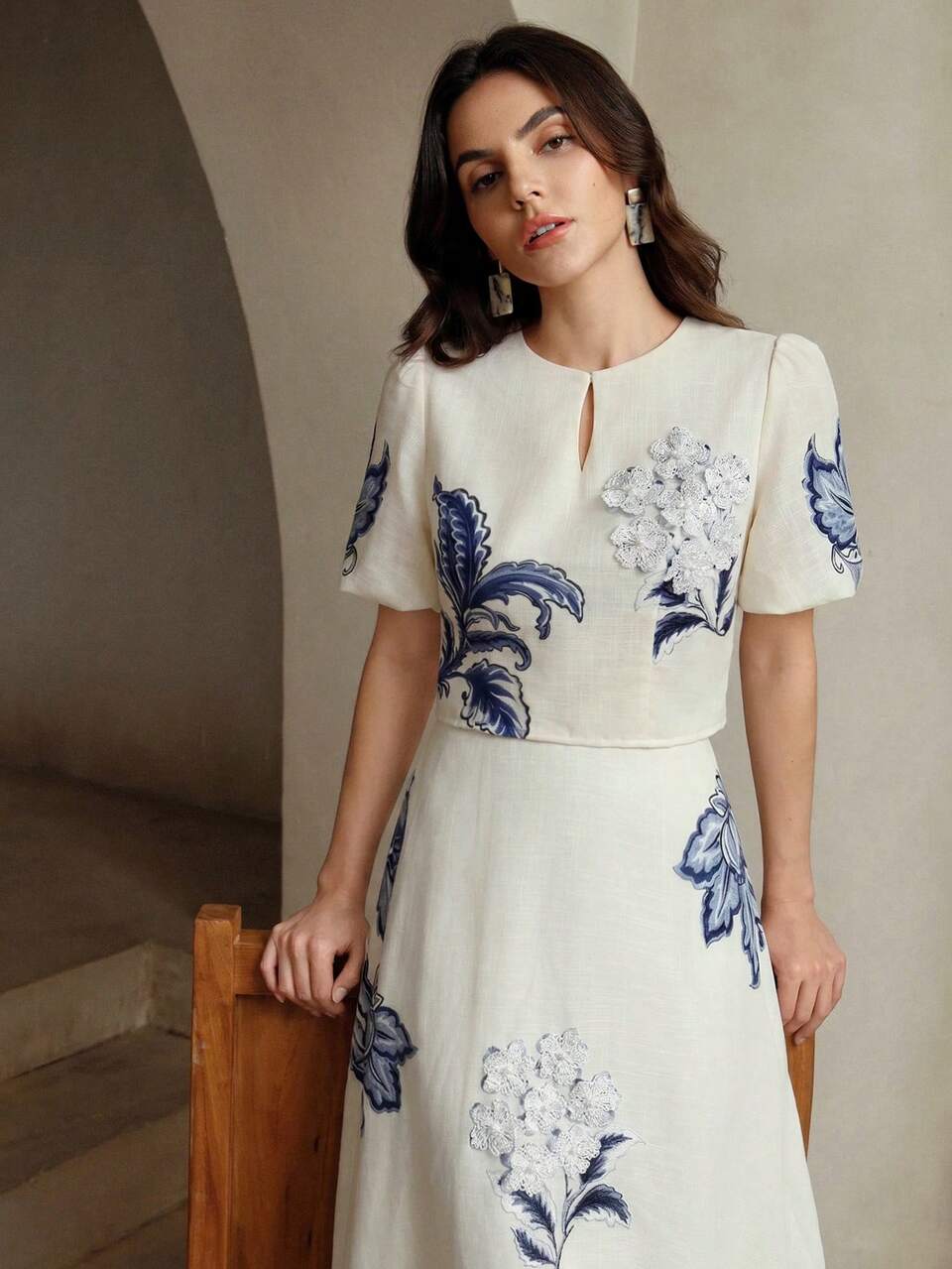 Anewsta Women's High-Waist Spring/Summer Elegant Floral Placement Print Puff Short Sleeve Top, Partial 3D Flower Decoration, Casual Wearable, Suitable For Daily, Holiday, Beach