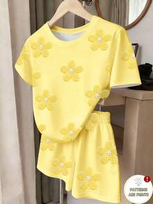 SHEIN 1套青少年女孩溫柔甜美風黃色花卉珍珠印花圓領短袖T恤與短褲兩件套，適合日常穿著、外出、購物、聚會、校園、度假，夏季休閒穿搭 - 彩色 - 查看 3