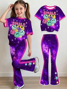 SHEIN 1套女童幼兒紫色星空笑臉印花短袖上衣＋配套喇叭褲套裝，休閒兩件式穿搭，適合上學／外出，夏季／春秋 - 彩色 - 查看 3