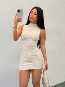 SHEIN PETITE 女款新款純色立領迷你洋裝，春夏派對夜店婚禮海灘穿搭，休閒白色健身服，適合小個子女性 - 杏色 - 查看 6