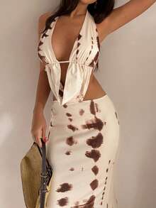 Aloruh Gaun Wanita Gaya Resort Model Deep V Motif Bintang Laut Warna Solid Beige Bertekstur Leher Halter Berlubang di Bagian Belakang dengan Tali Ikat dan Belahan Tinggi Ekstra Panjang - Aprikot - View 7