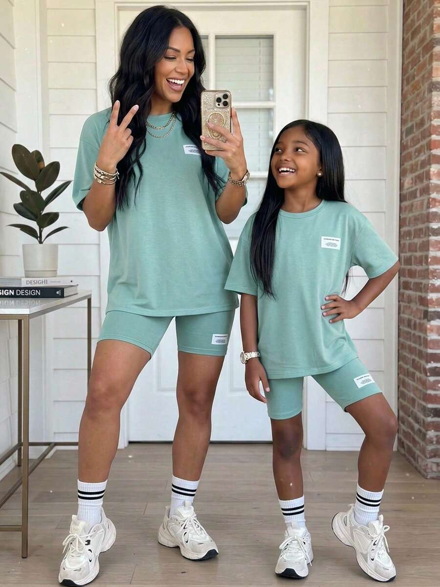 SHEIN Tween Girl Sporty Street Style Spring/Summer Knit Crew Neck Short Sleeve Top Knit Shorts Set City Break Holiday Sage Green Casual Modest - Green - View 1