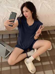 DAZY 純色極簡無袖上衣與短褲兩件套，夏季女款居家休閒套裝 - 藏蓝色 - 查看 5