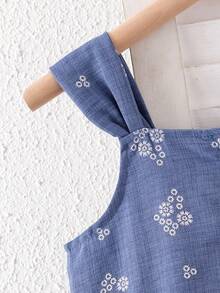 Setelan 2 Potong Atasan Camisole dan Celana Longgar untuk Anak Perempuan, Nyaman, Kasual, Tebal, Bertekstur, Motif Cetak, Bordir Imitasi, Kancing Depan, Hem Berkerut, Sederhana dan Elegan, Cocok untuk Acara Musim Semi/Panas, Bepergian, Liburan, Berbagai Kesempatan dan Pakaian Sehari-hari - Biru - View 4