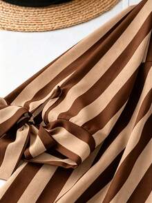 SHEIN Clasi Kemeja Kasual Wanita Ukuran Besar Bergaris Leher V dengan Ikatan Depan untuk Musim Gugur - Coffee Brown - View 3