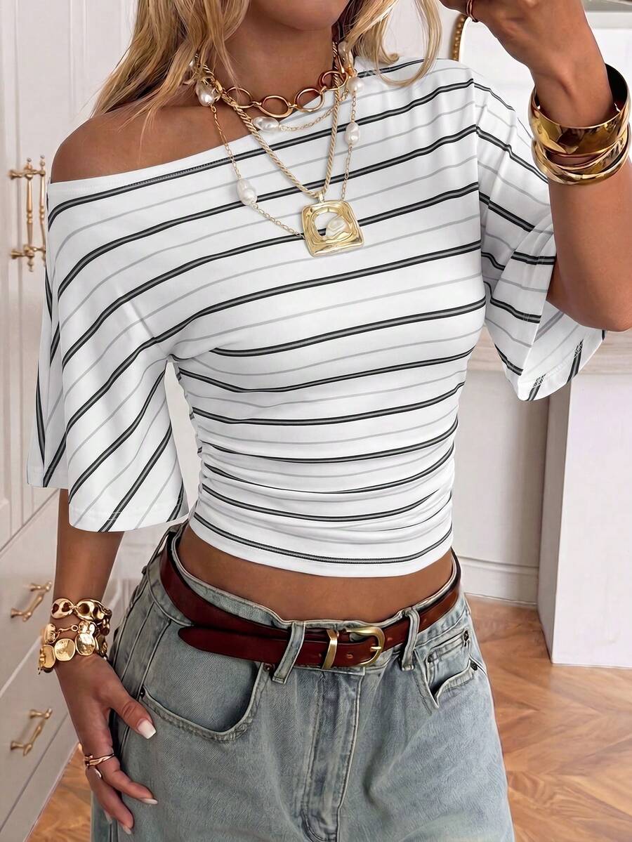 SHEIN EZwear 女款條紋不對稱領短袖休閒百搭T恤 - 彩色 - 查看 1