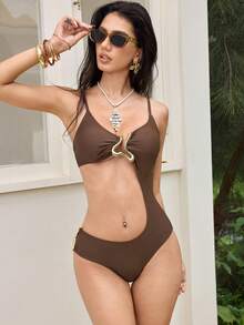SHEIN Maillot de bain une pièce pour femme marron avec découpe asymétrique, décoration métallique, effet amincissant, sexy, bretelles réglables, décontracté, pour vacances et sources chaudes - Tabac - Voir 5