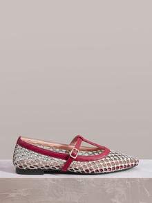 Red leather gray mat