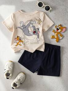 TOM & JERRY X SHEIN 男嬰圓領字母卡通印花短袖T恤與短褲休閒日常套裝 - 杏色 - 查看 2