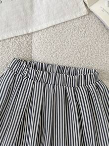 SHEIN Playful Pals 3件組女嬰可愛粉色與白色刺繡小馬條紋上衣披肩與百褶裙 - 黑色 - 查看 5