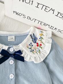 SHEIN Playful Pals 女嬰甜美娃娃刺繡領前扣蝴蝶結寬鬆下擺鬆緊腰直筒長褲長袖套裝 秋季 - 淺藍色 - 查看 4